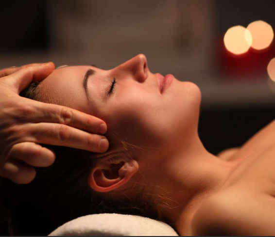 OSKIA Sculpting Super-C Facial
